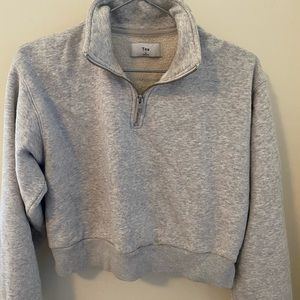 ARITZIA- cropped grey sweater
